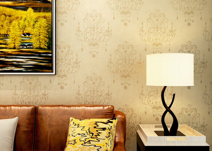 European style Non Woven Wallpaper Yellow Bronzing with High Range Chandelier Pattern